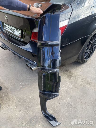 Губа на задний бампер