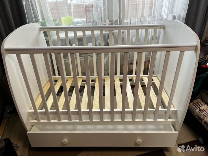 Детская кроватка