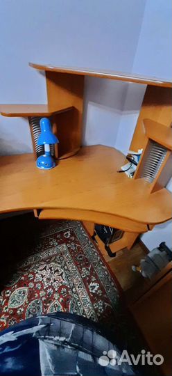 Компьютерный стол