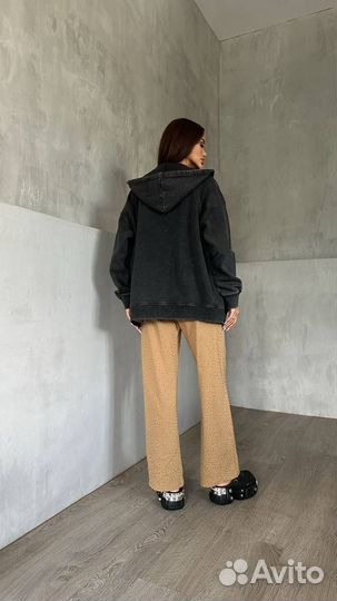 Стильная кофта Balenciaga