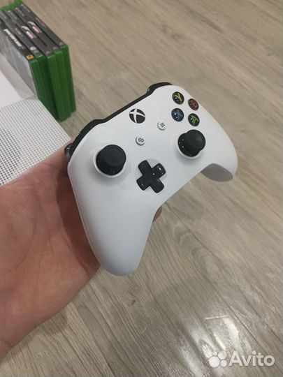 Xbox one s 1tb с играми