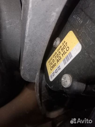 Педаль газа Volkswagen Touareg 1