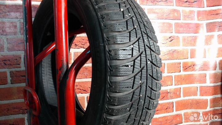 Bridgestone Blizzak LM-001 205/60 R16 92H