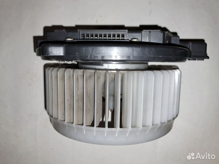 Мотор печки Toyota Mark II,GX110,1GFE 272600-0132