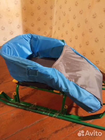 Детские санки с колесами