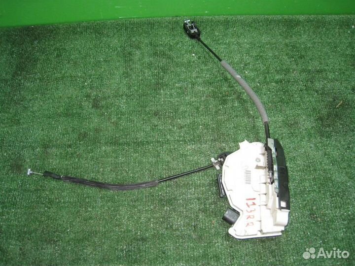 Замок двери задней правой Skoda Fabia 5J 2010