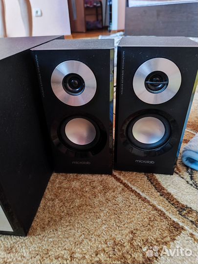 Сабвуфер и колонки microlab M-880
