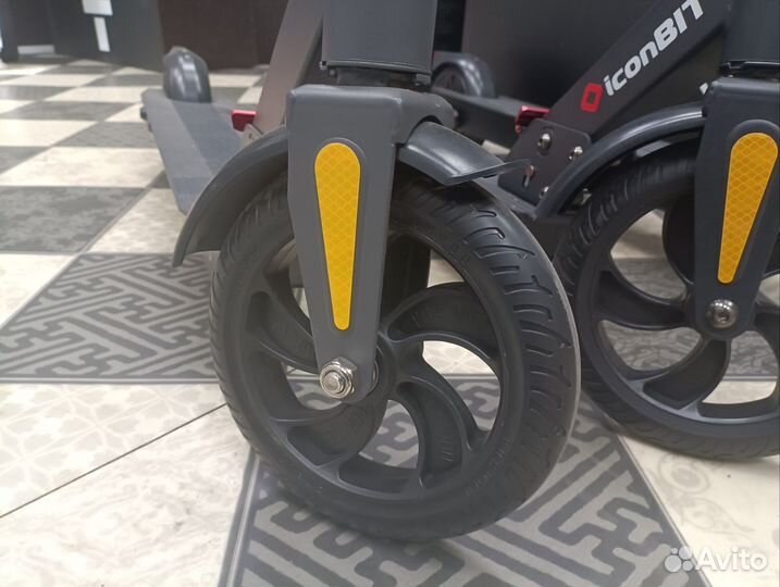 Электрический самокат iconBIT Kick Scooter Delta