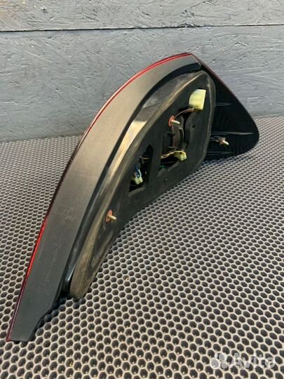 Стоп-сигнал задний левый Mercedes-Benz Sl500