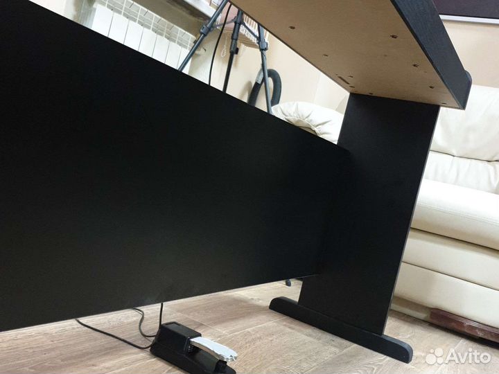 Стойка деревянная для цифрового пианино