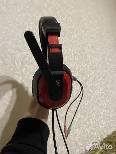 Игровые наушники