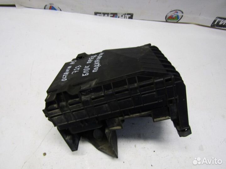 Блок предохранителей Octavia (A5 1Z) 2004-2013