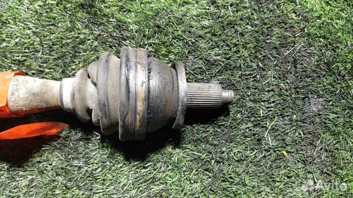 Полуось передняя правая Skoda Fabia I