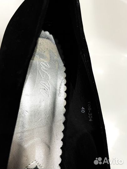 Туфли Gusto черные 40 размер замшевые