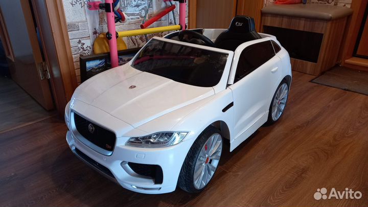 Детский электромобиль