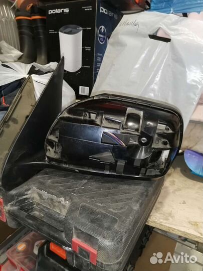 Зеркало заднего вида