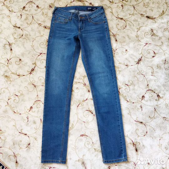Джинсы