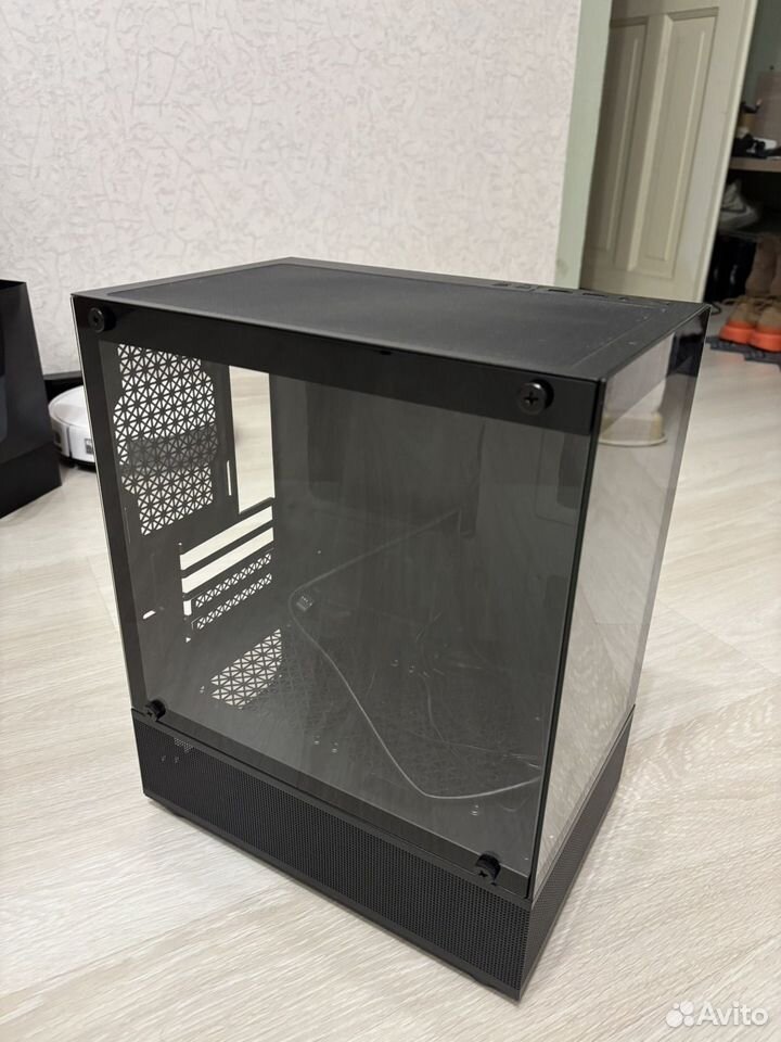 Корпус 1stPlayer MikuMi2