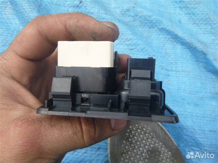 Блок управления зеркалами Toyota Harrier ACU30