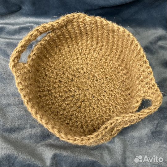 Корзинка из джута для интерьера