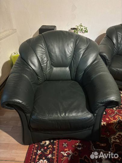 Кожаный диван и кресла бу