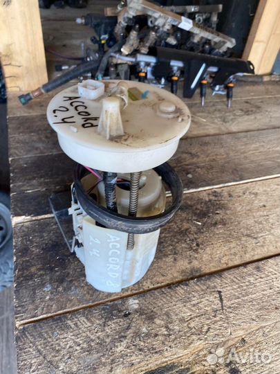 Бензонасос Honda Accord 8