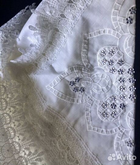 Скатерть нарядная. Новая. Турция