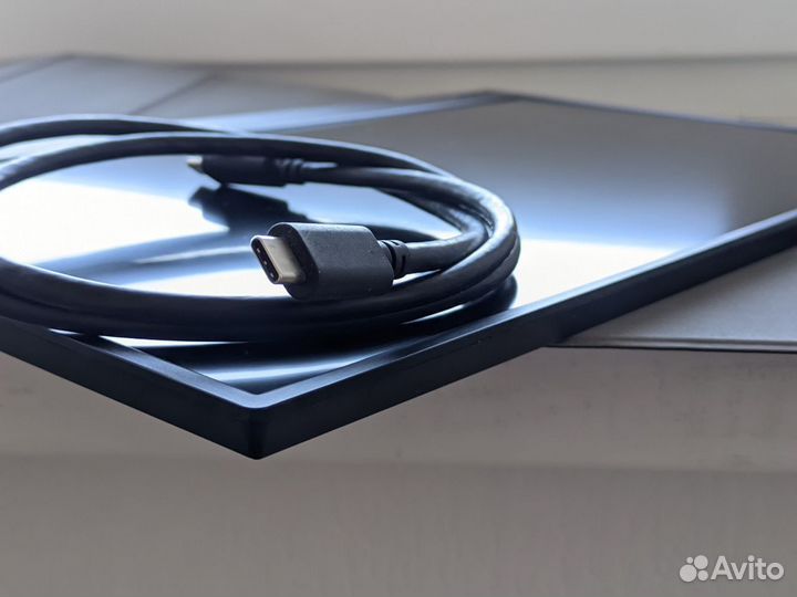 Монитор Prestigio