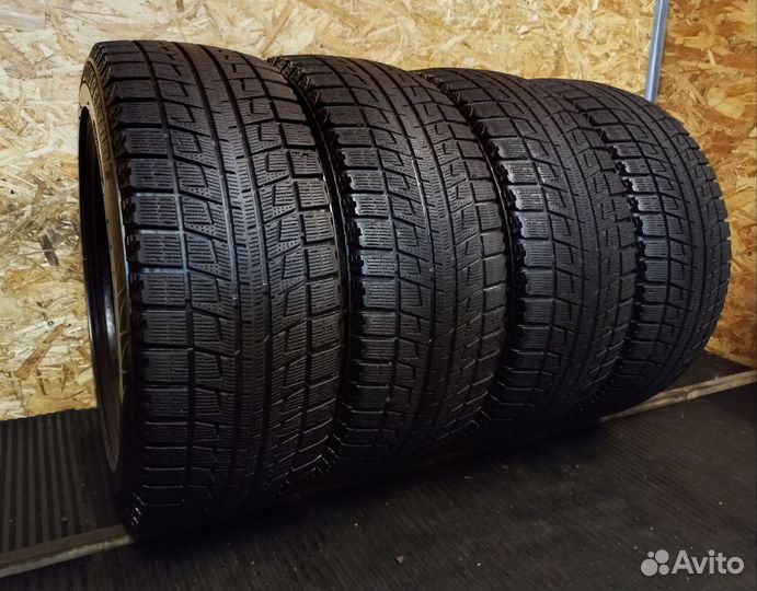 Bridgestone Blizzak Revo2 215/55 R17 93Q