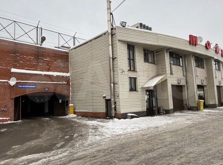 Машиноместо, 16 м²