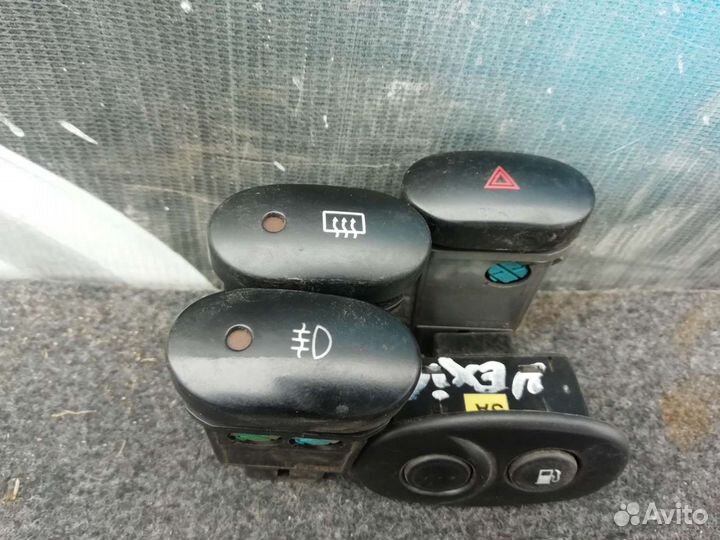 Кнопка аварийки обогрева Daewoo Nexia 1 1.5мт 1995