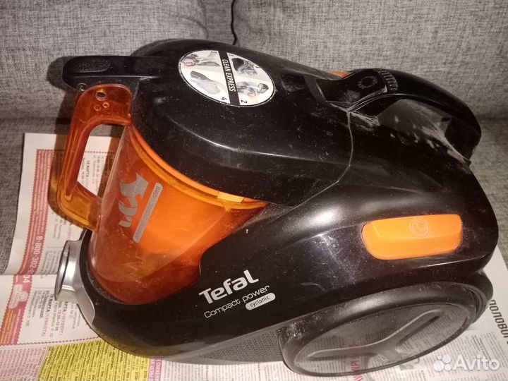 Пылесос Tefal Compact Power Cyclonic TW3724