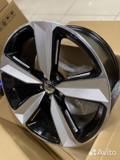 R-19 Диски 19*8.5/5*114.3/35/73.1MBL (H3056F)