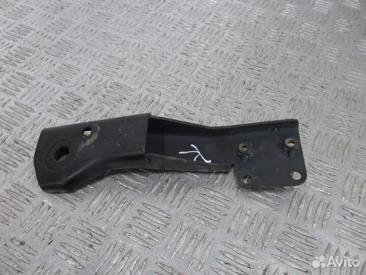 Кронштейн правый ford DC465C087AB