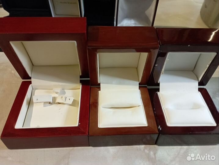 Коробочки для ювелирных изделий