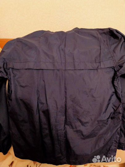 Спортивная ветровка