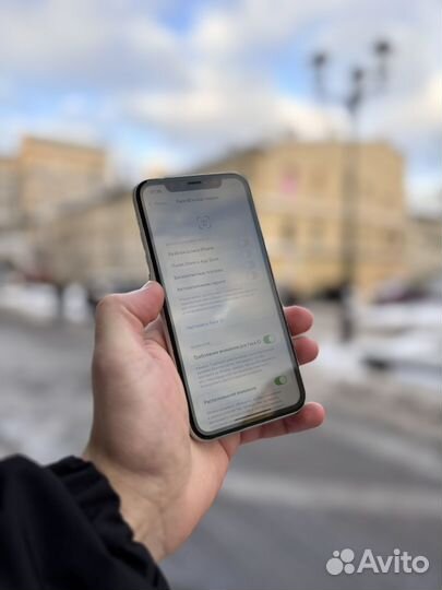 iPhone Xr, 64 ГБ