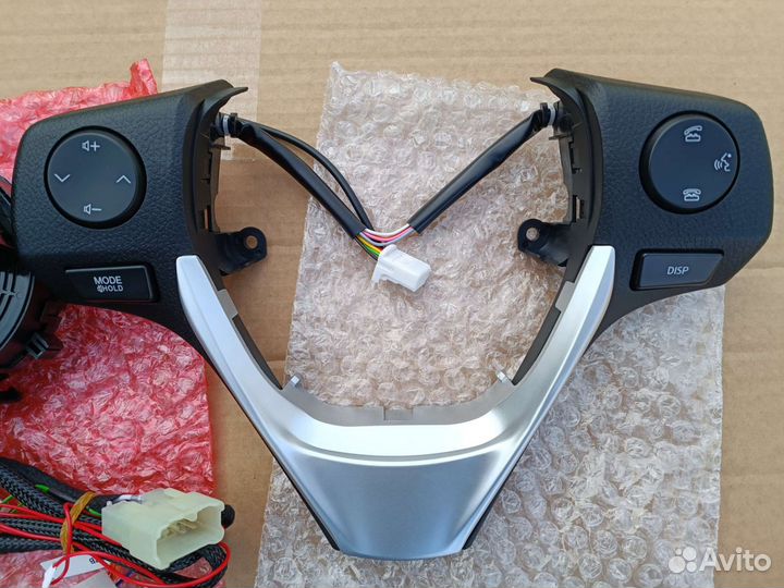 Кнопки руля мультимедиа Toyota Corolla 2015-20г