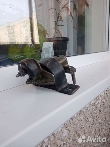 Подушка двигателя Nissan almera n16