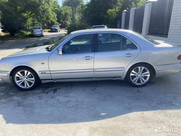 Mercedes-Benz E-класс 2.3 МТ, 1996, 350 000 км
