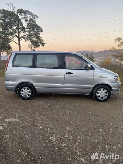 Toyota Lite Ace Noah 2.0 AT, 1997, 237 500 км