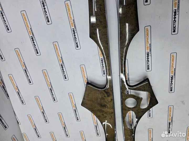 Дерево дверей правое Mercedes E W211 2002-2006