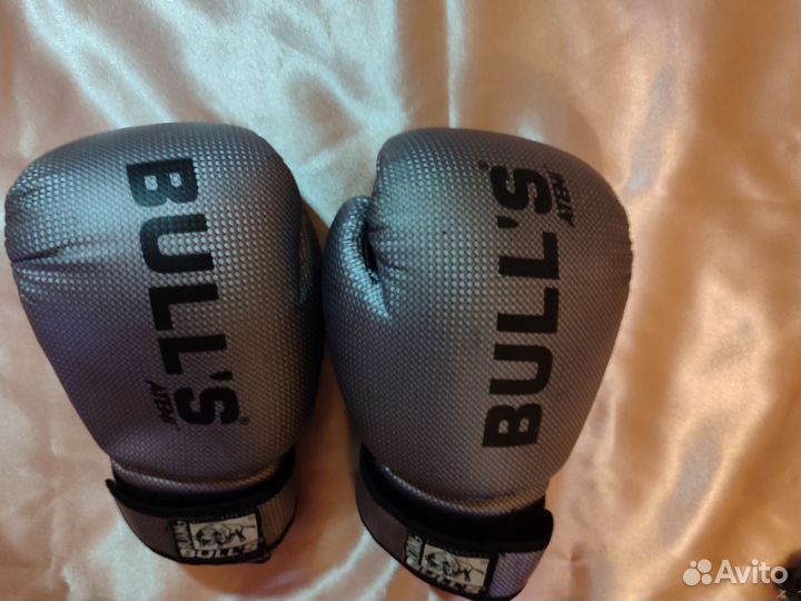 Боксерские перчатки 8 унций