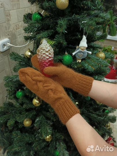 Комплект шапка и варежки