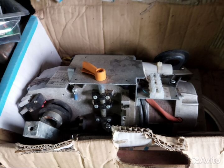 Механизм закрывания ворот