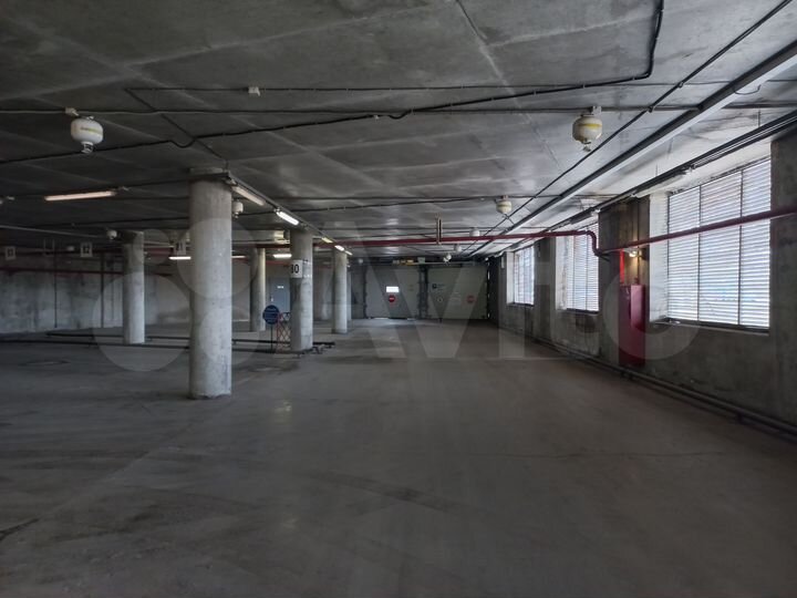 Машиноместо, 13 м²