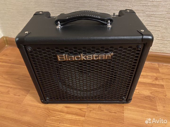 Ламповый комбоусилитель Blackstar HT Metal 1