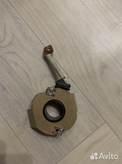 Щеточный узел на стартер