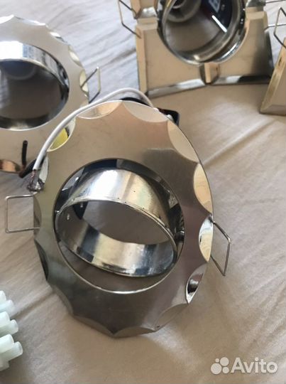 Лампа встраиваемая