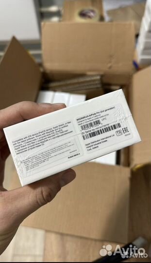 AirPods Pro 2 поколения (Гарантия + Чехол)